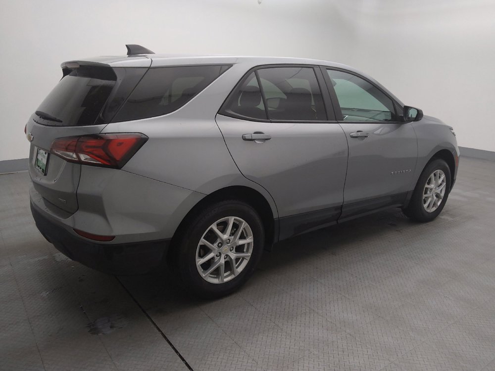 Used 2023 Chevrolet Equinox LS w/ LS Convenience Package image 10