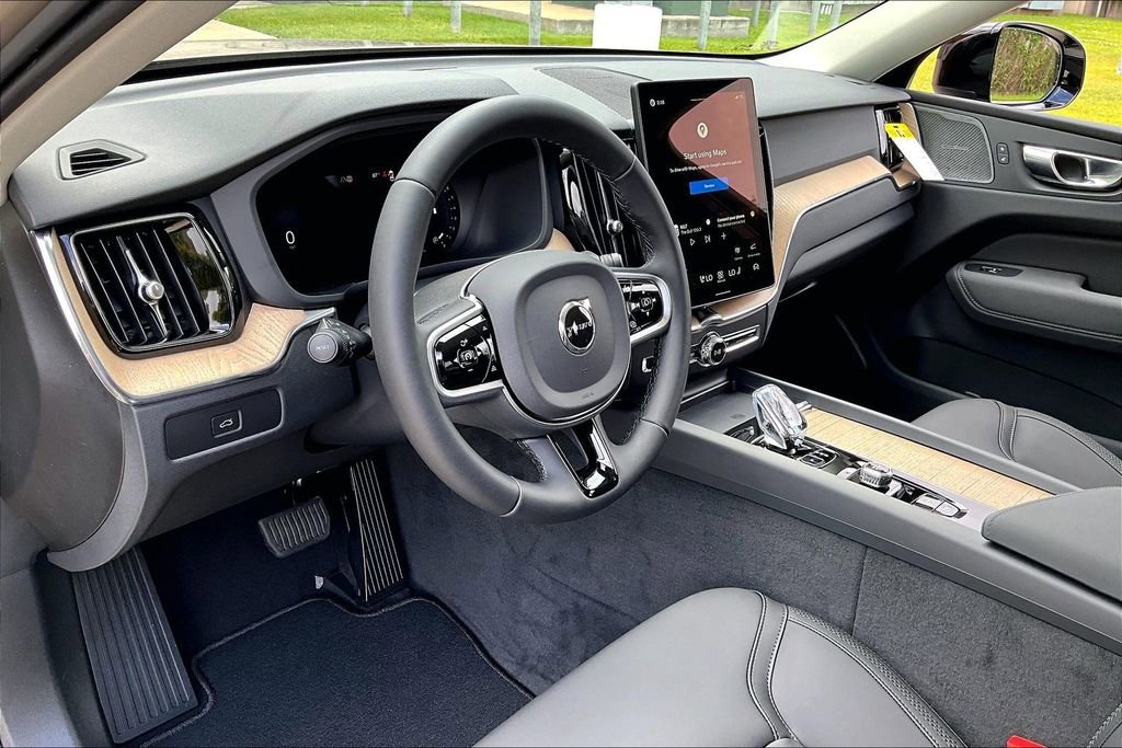 New 2026 Volvo XC60 B5 Plus w/ Protection Package Premier AWD/4WD image 26