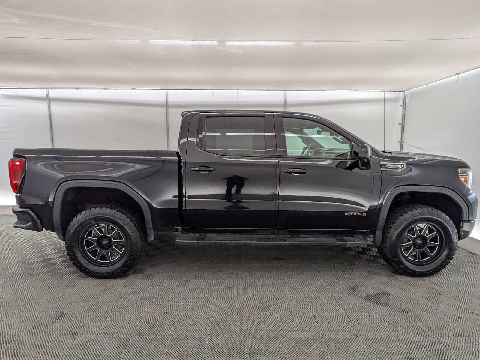 Used 2022 GMC Sierra 1500 AT4 w/ AT4 Preferred Package AWD/4WD image 7