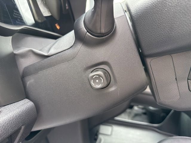 Certified 2025 Toyota Sienna Platinum AWD/4WD image 31