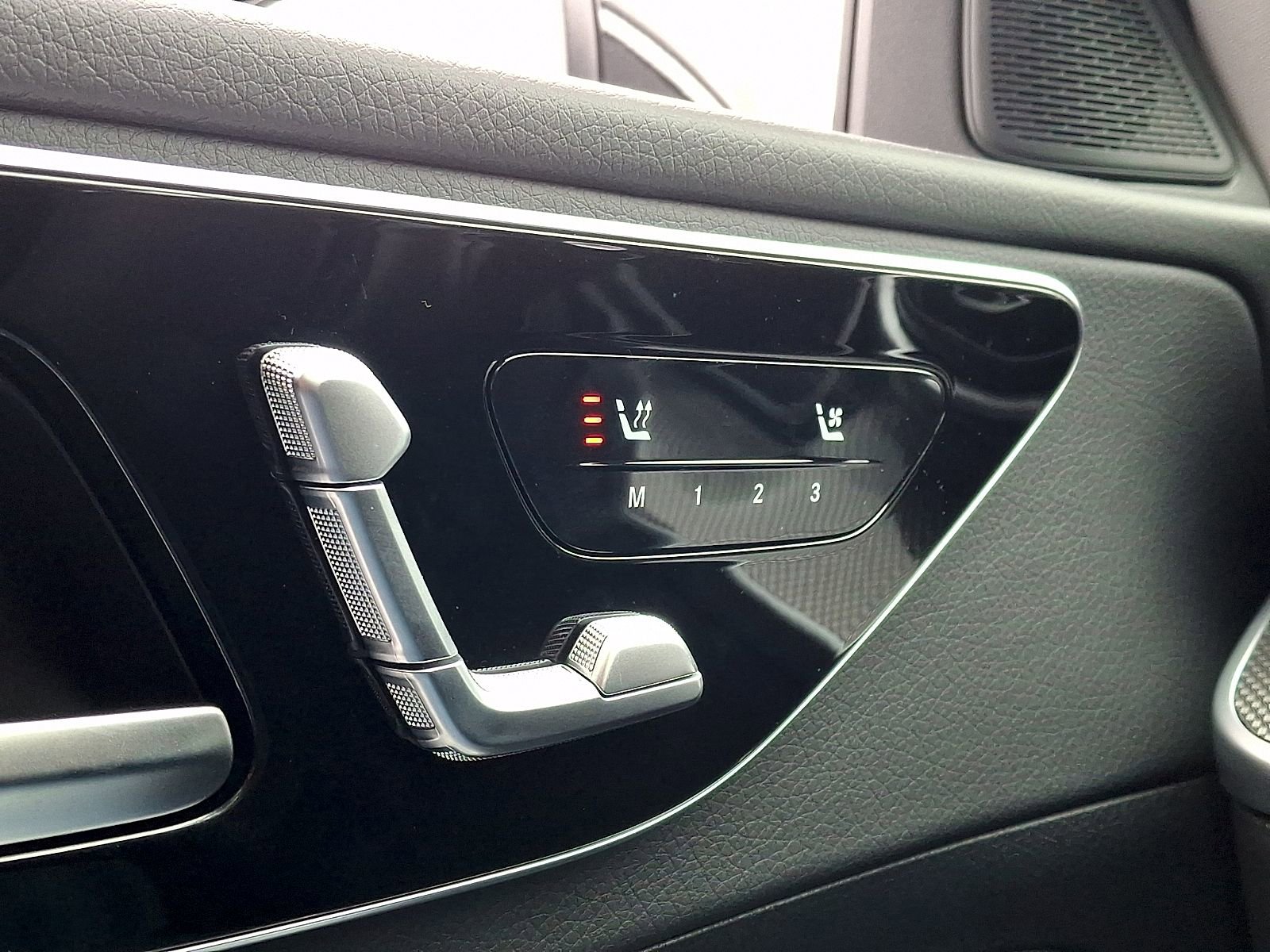 New 2026 Mercedes-Benz C 300 Sedan image 16