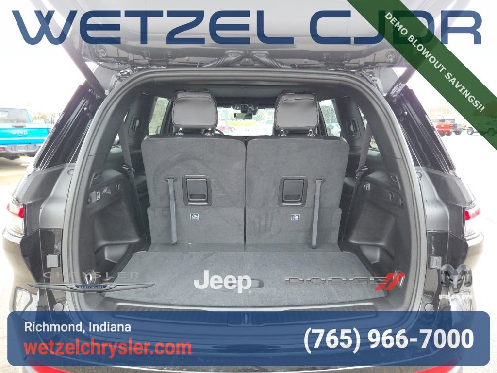 New 2025 Jeep Grand Cherokee L Limited w/ Luxury Tech Group II image 7