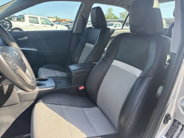 Used 2012 Toyota Camry SE FWD image 11