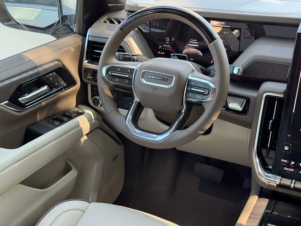 New 2026 GMC Yukon Denali w/ Denali Reserve Package AWD/4WD image 20