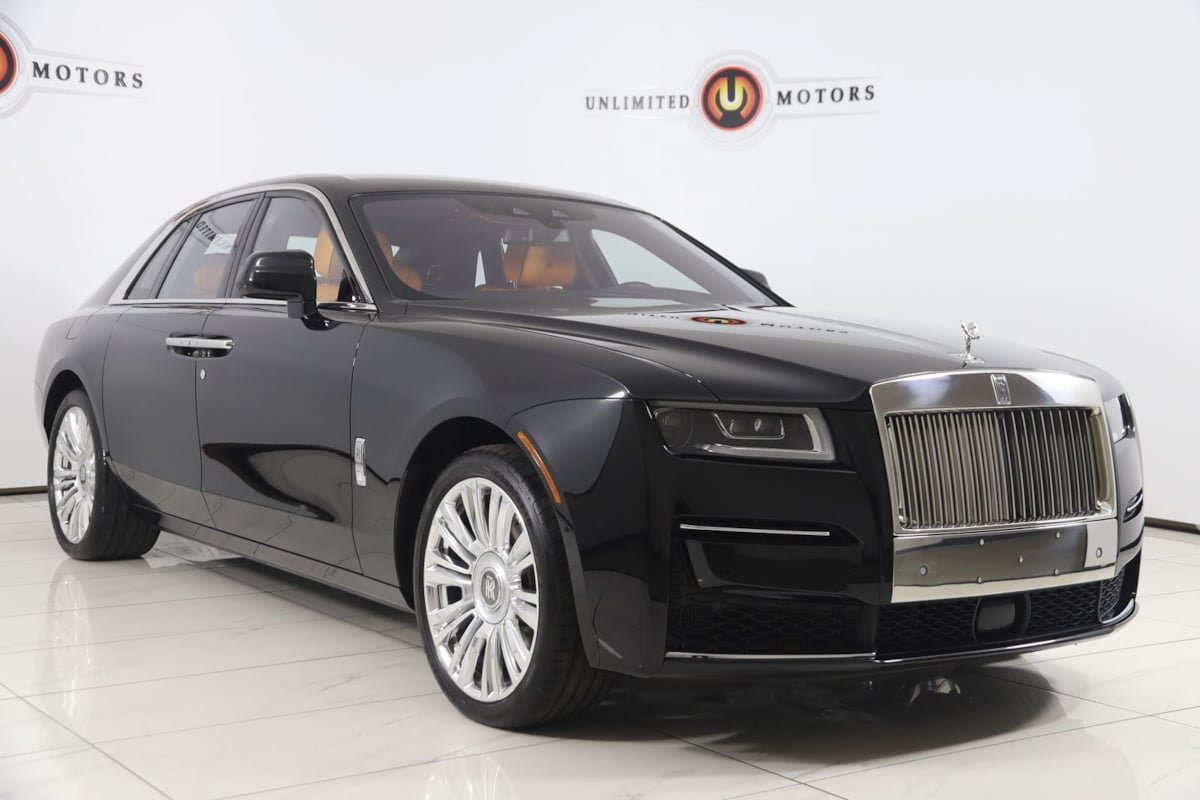 Used 2023 Rolls-Royce Ghost AWD/4WD image 34