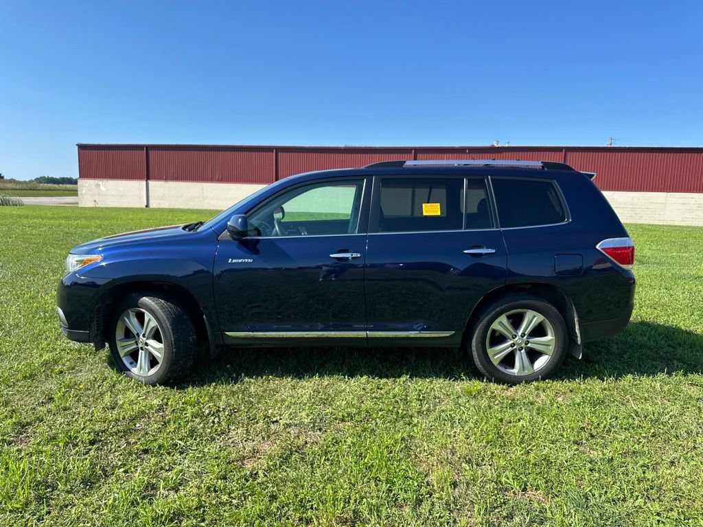 Used 2013 Toyota Highlander Limited AWD/4WD image 9