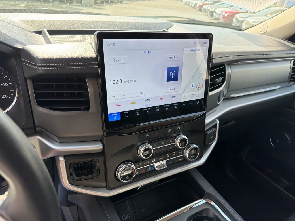 Used 2024 Ford Expedition XLT image 22