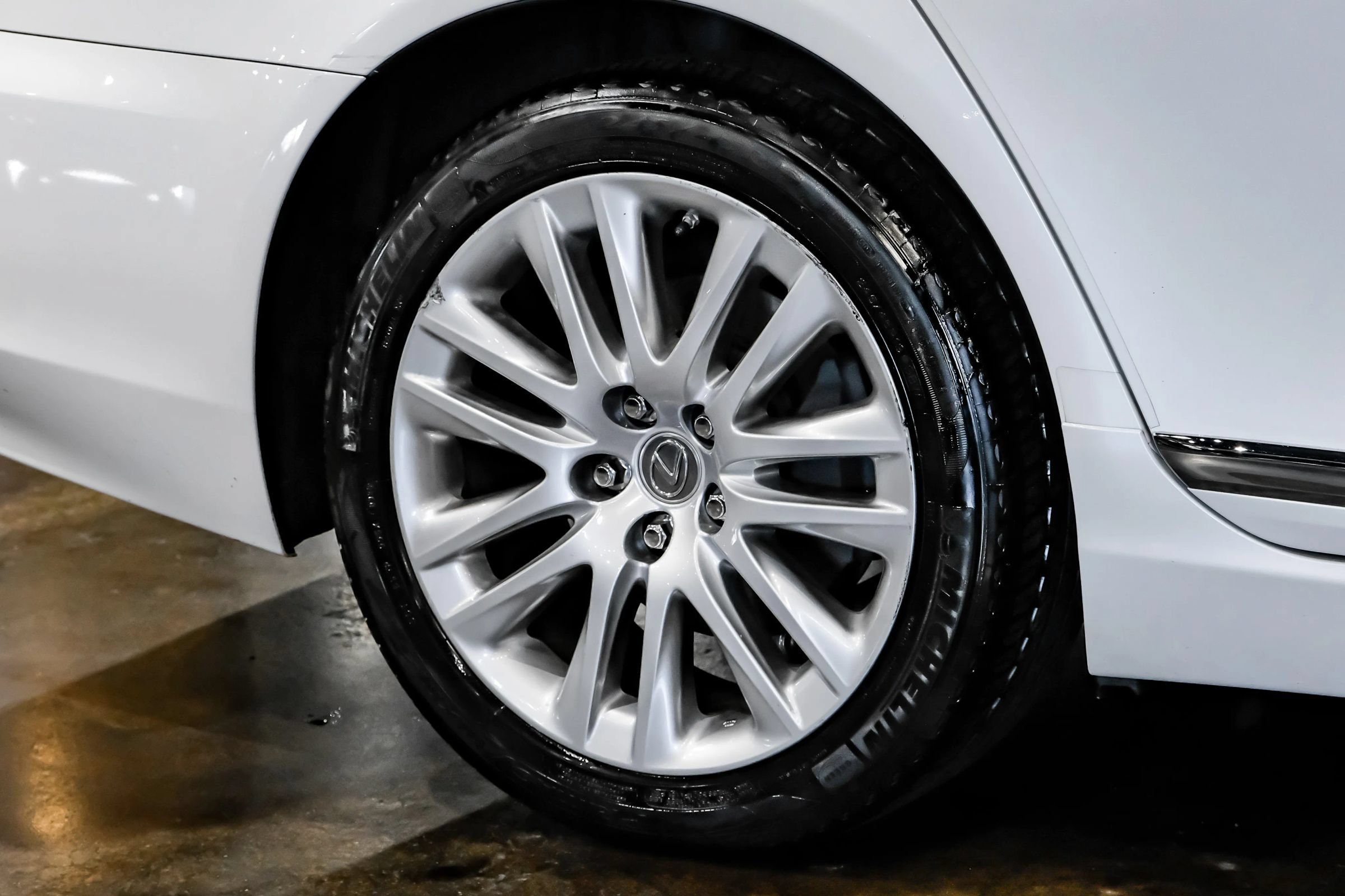 Used 2015 Lexus LS 460 L RWD image 50