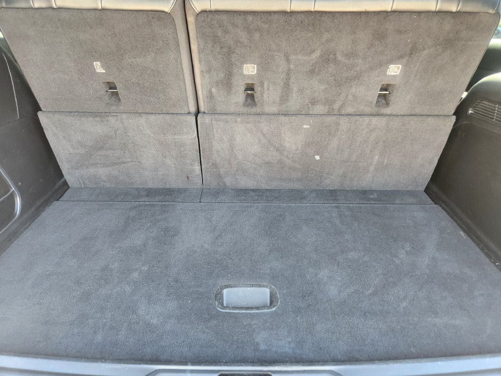 Used 2024 Jeep Wagoneer Series II w/ Flexible Seating Group RWD image 37