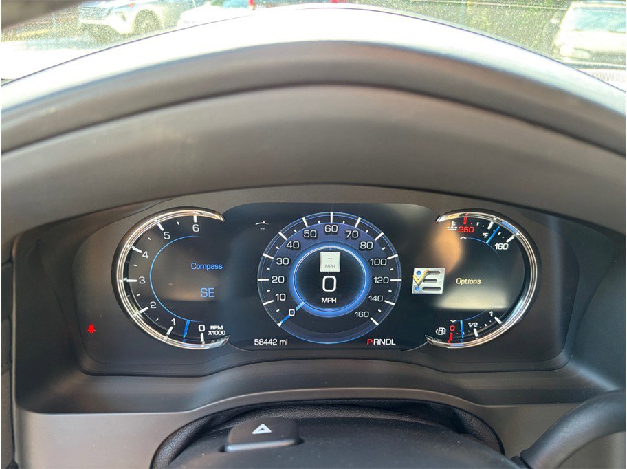 Used 2019 Cadillac Escalade ESV Platinum image 28