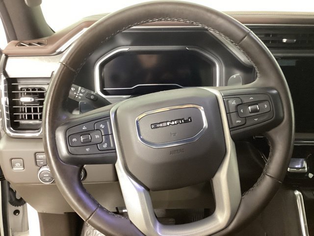 Used 2023 GMC Sierra 1500 Denali w/ Denali Reserve Package AWD/4WD image 16