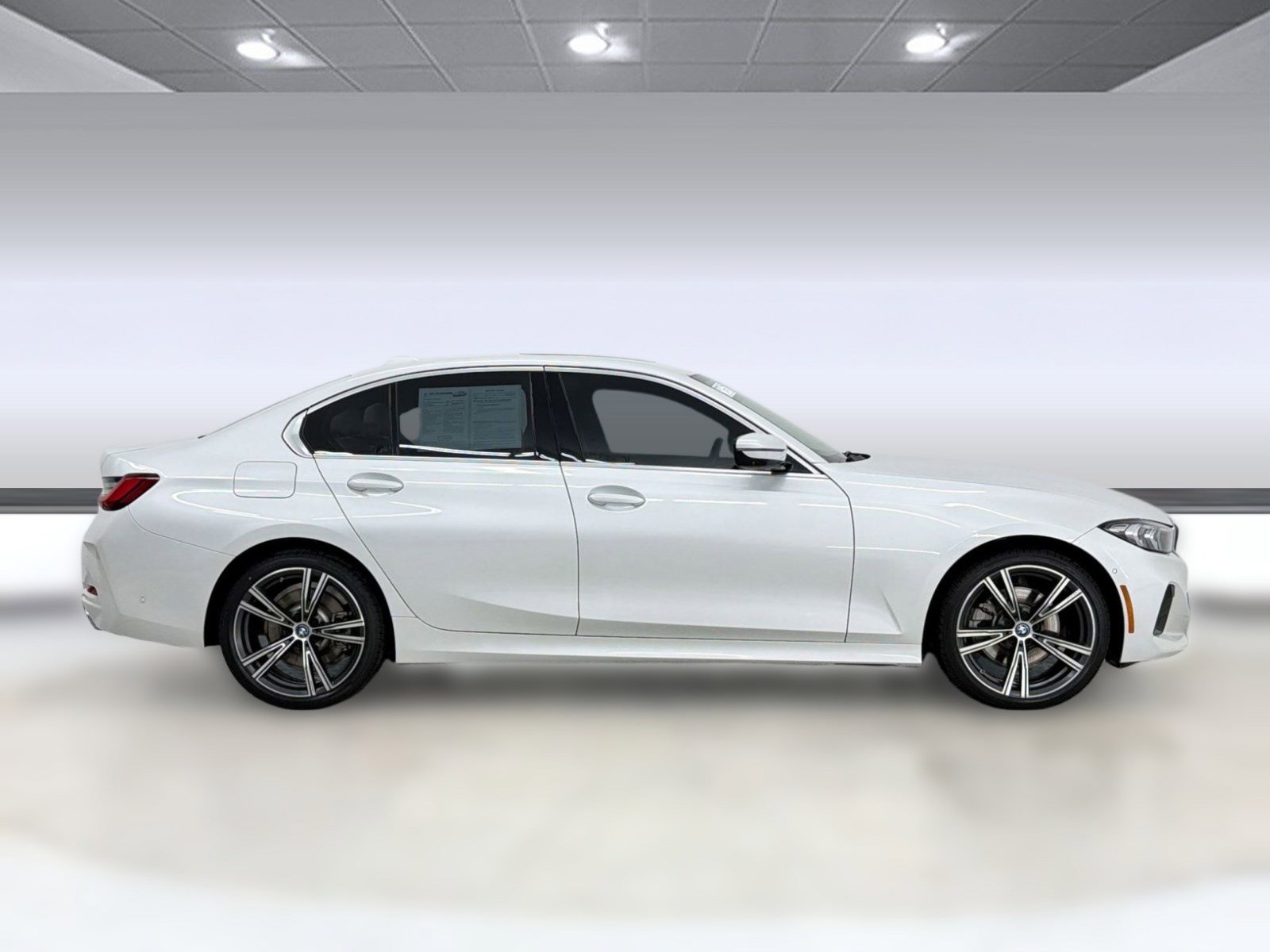 Used 2024 BMW 330e 330e w/ Premium Package image 8