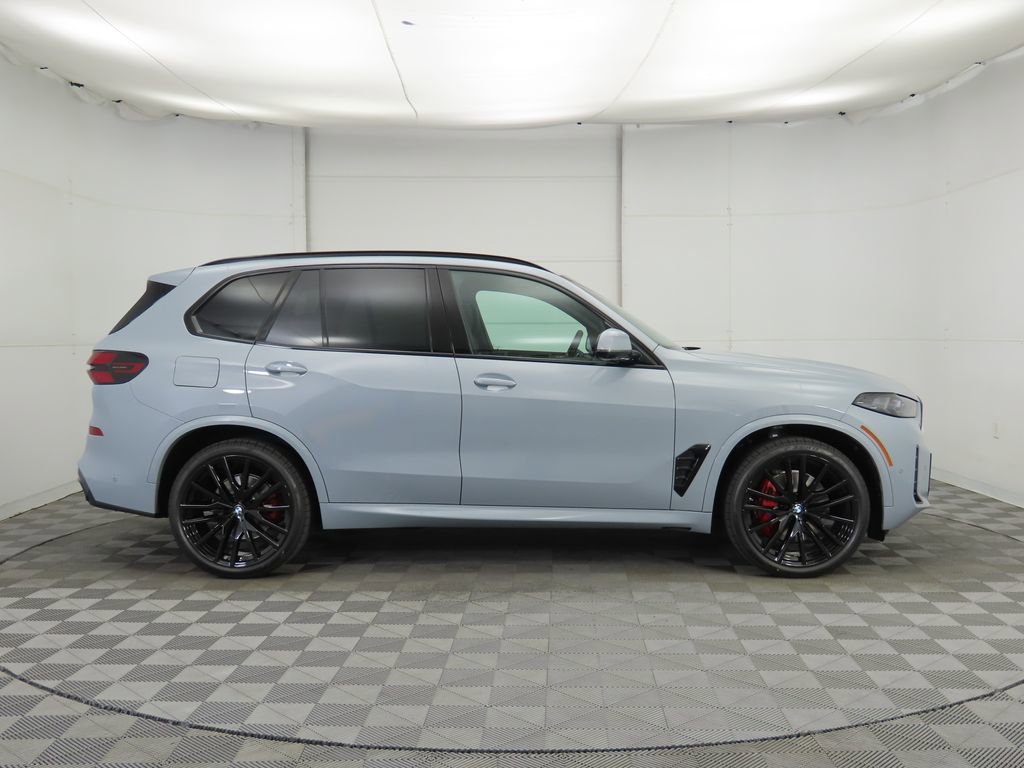 New 2026 BMW X5 xDrive40i w/ M Sport Package image 4