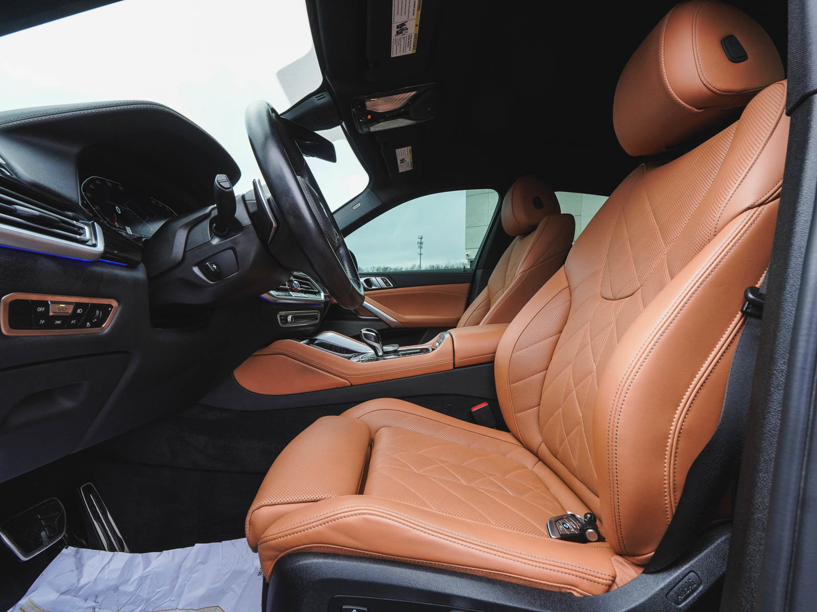 Used 2023 BMW X6 xDrive40i w/ M Sport Package image 27