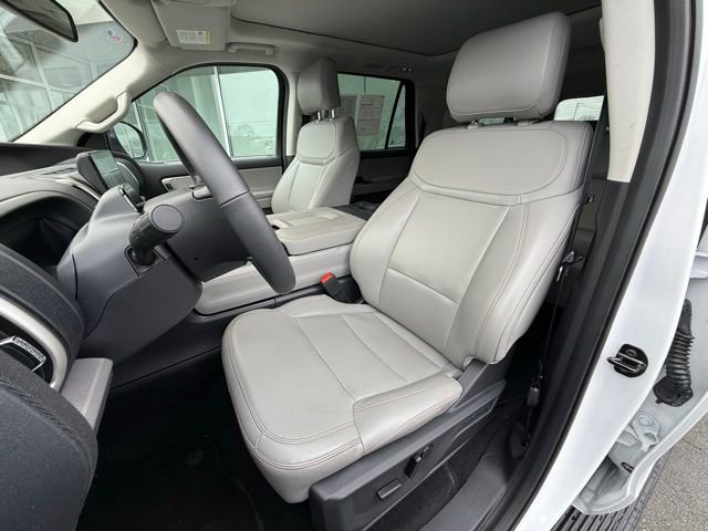 Certified 2025 Ford Expedition Max Active image 15