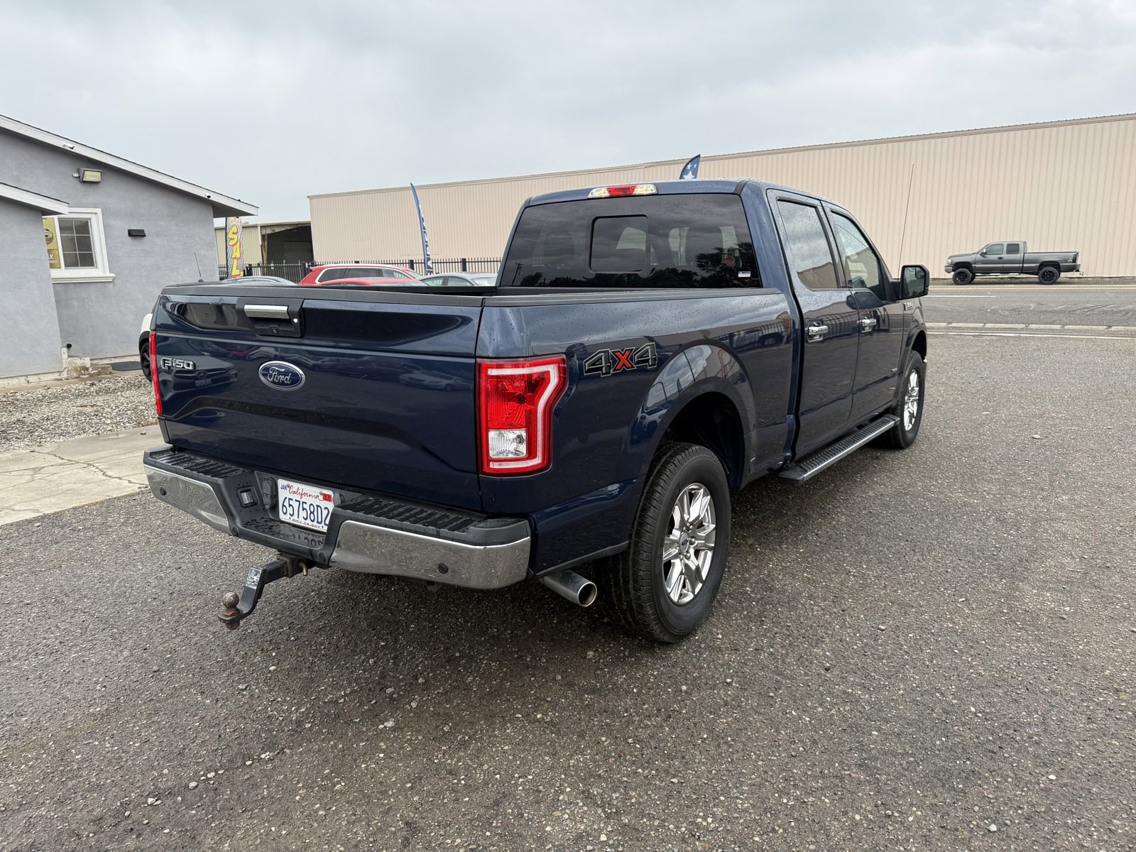 Used 2017 Ford F150 XLT w/ Equipment Group 302A Luxury image 4