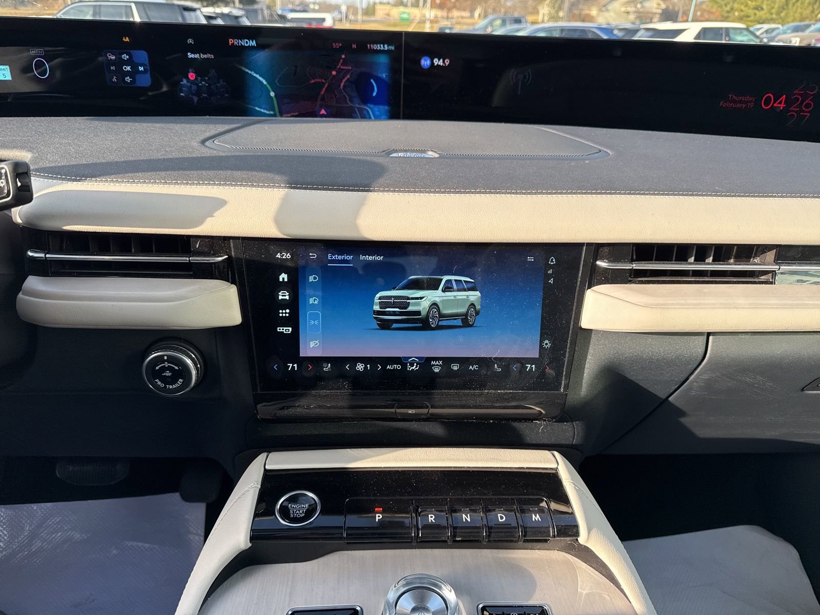 Used 2025 Lincoln Navigator L Reserve image 5