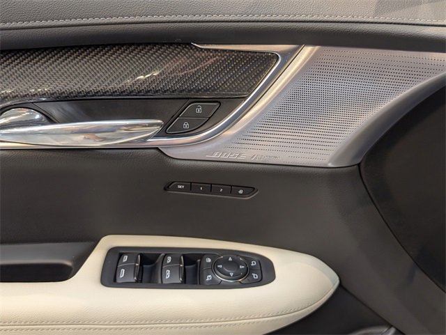Used 2024 Cadillac XT6 Sport w/ Technology Package image 26