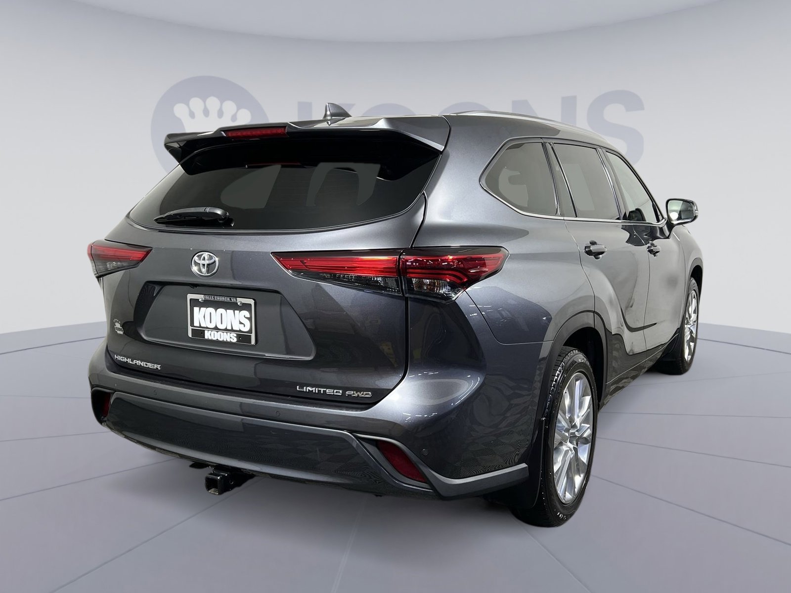 Used 2020 Toyota Highlander Limited image 7
