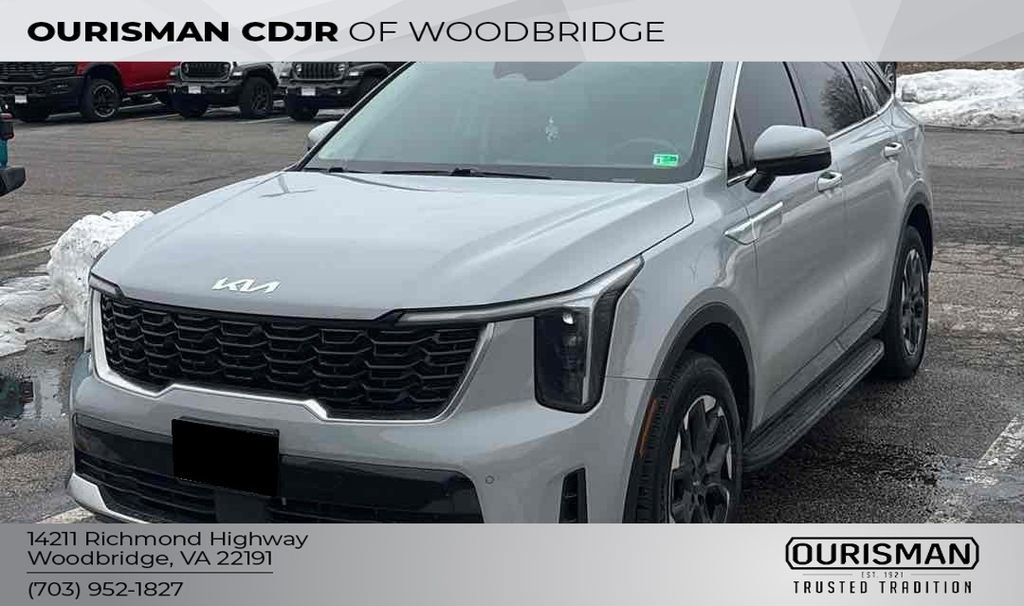 Used 2025 Kia Sorento S w/ Panoramic Sunroof Package