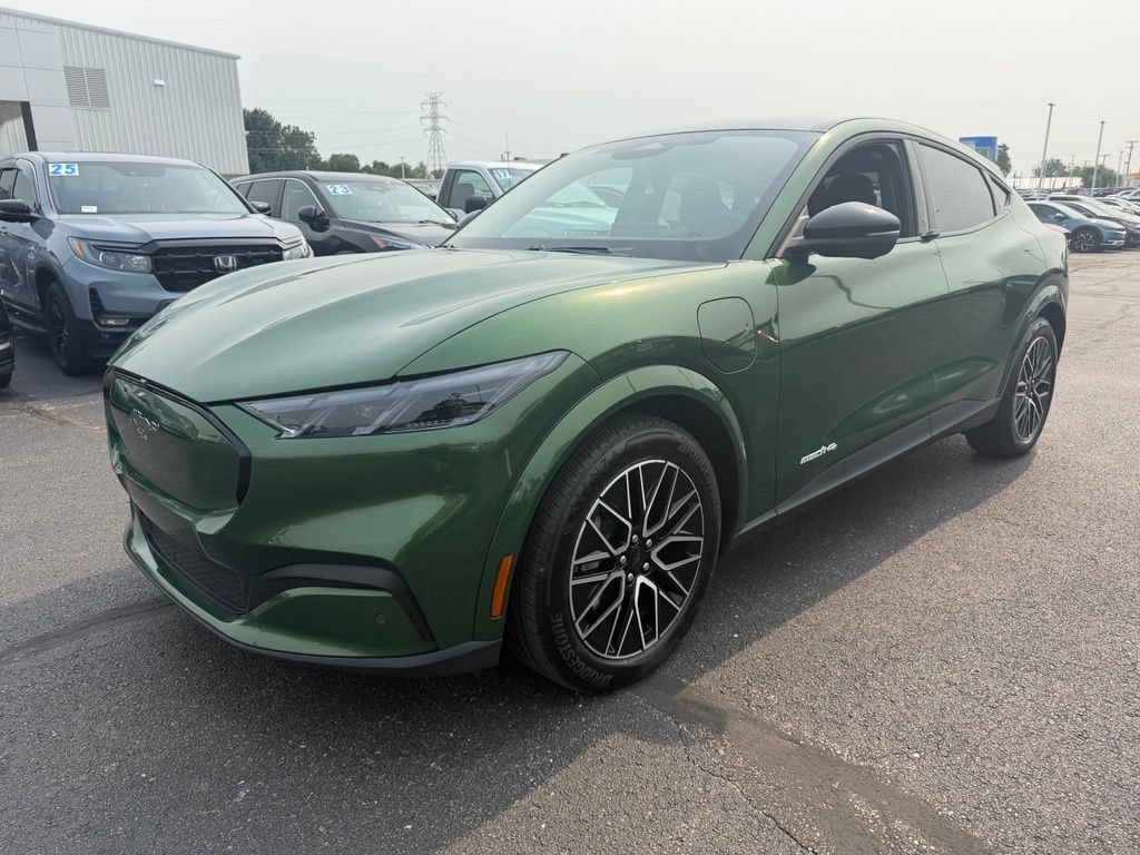 Certified 2025 Ford Mustang Mach-E Premium AWD/4WD image 4
