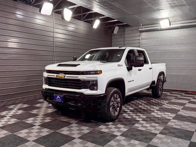 Used 2024 Chevrolet Silverado 2500 Custom w/ Custom Value Package image 46