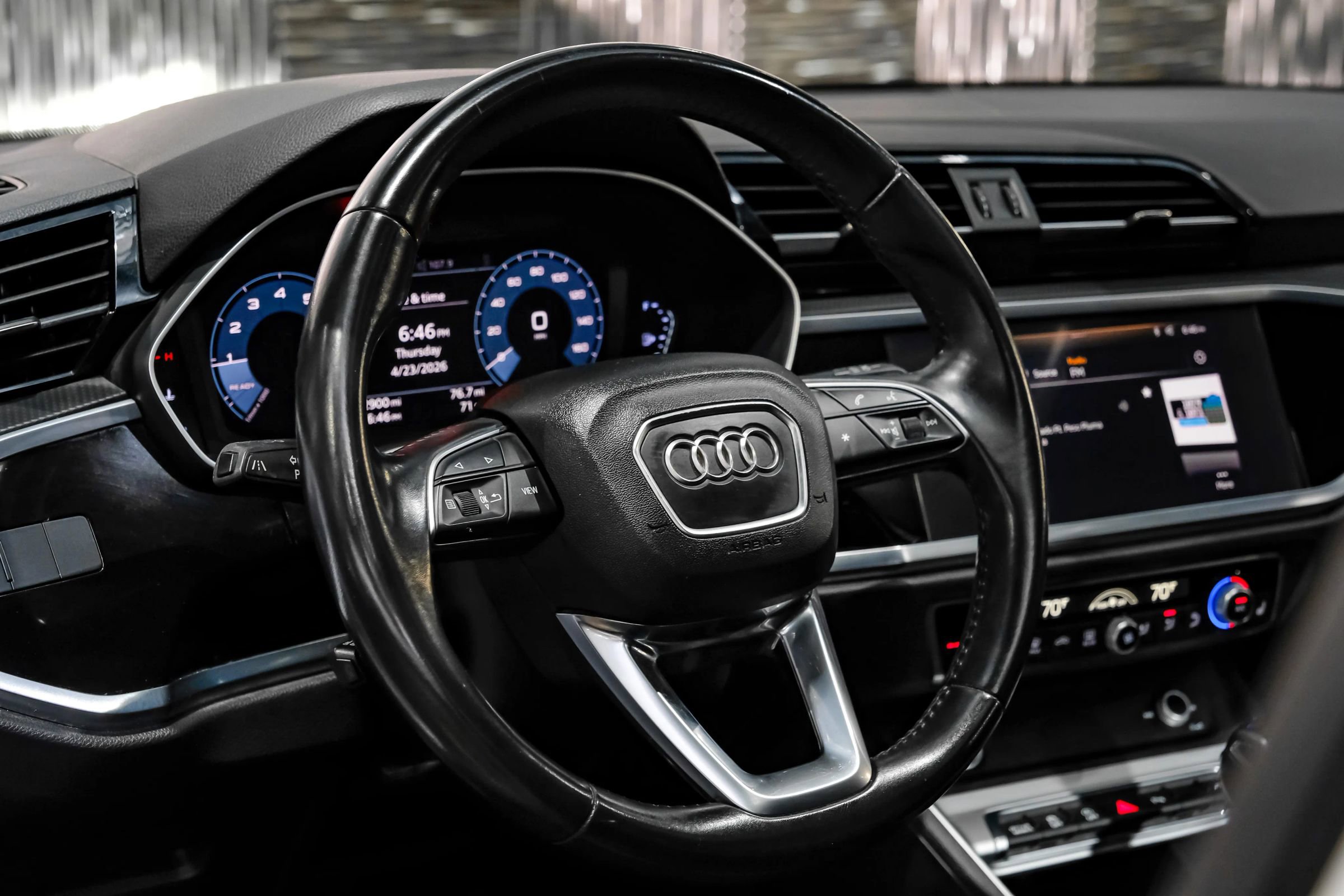 Used 2020 Audi Q3 2.0T Premium w/ Convenience Package AWD/4WD image 12