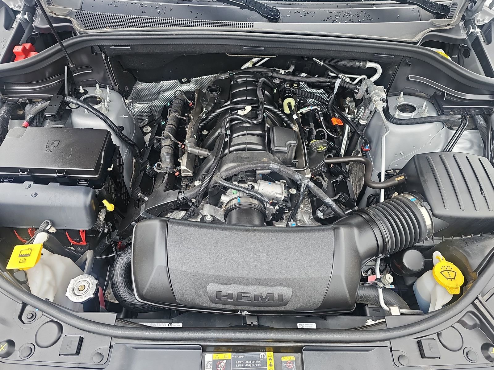 Certified 2025 Dodge Durango R/T w/ Blacktop Package AWD/4WD image 33