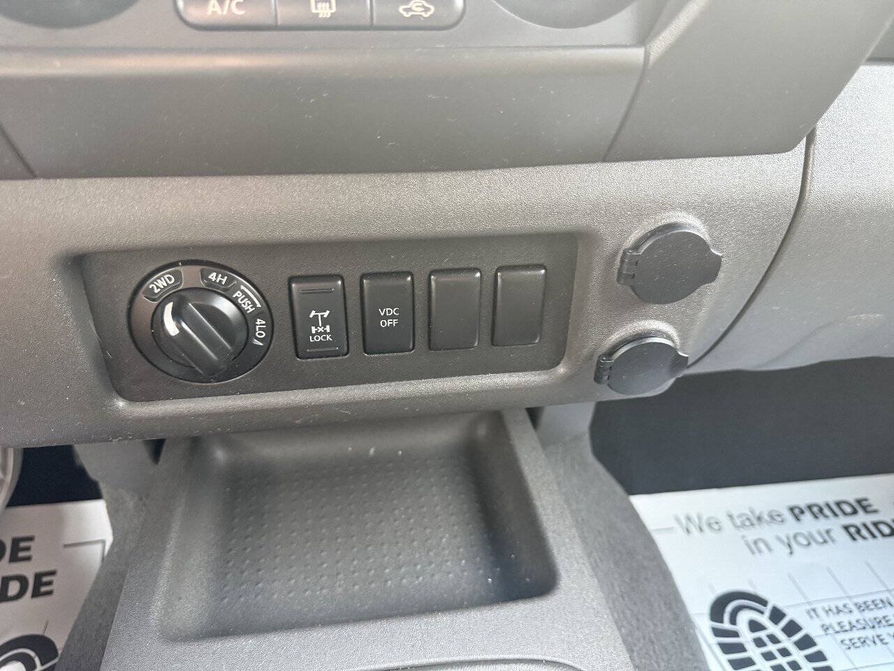 Used 2006 Nissan Xterra Off-Road AWD/4WD image 23