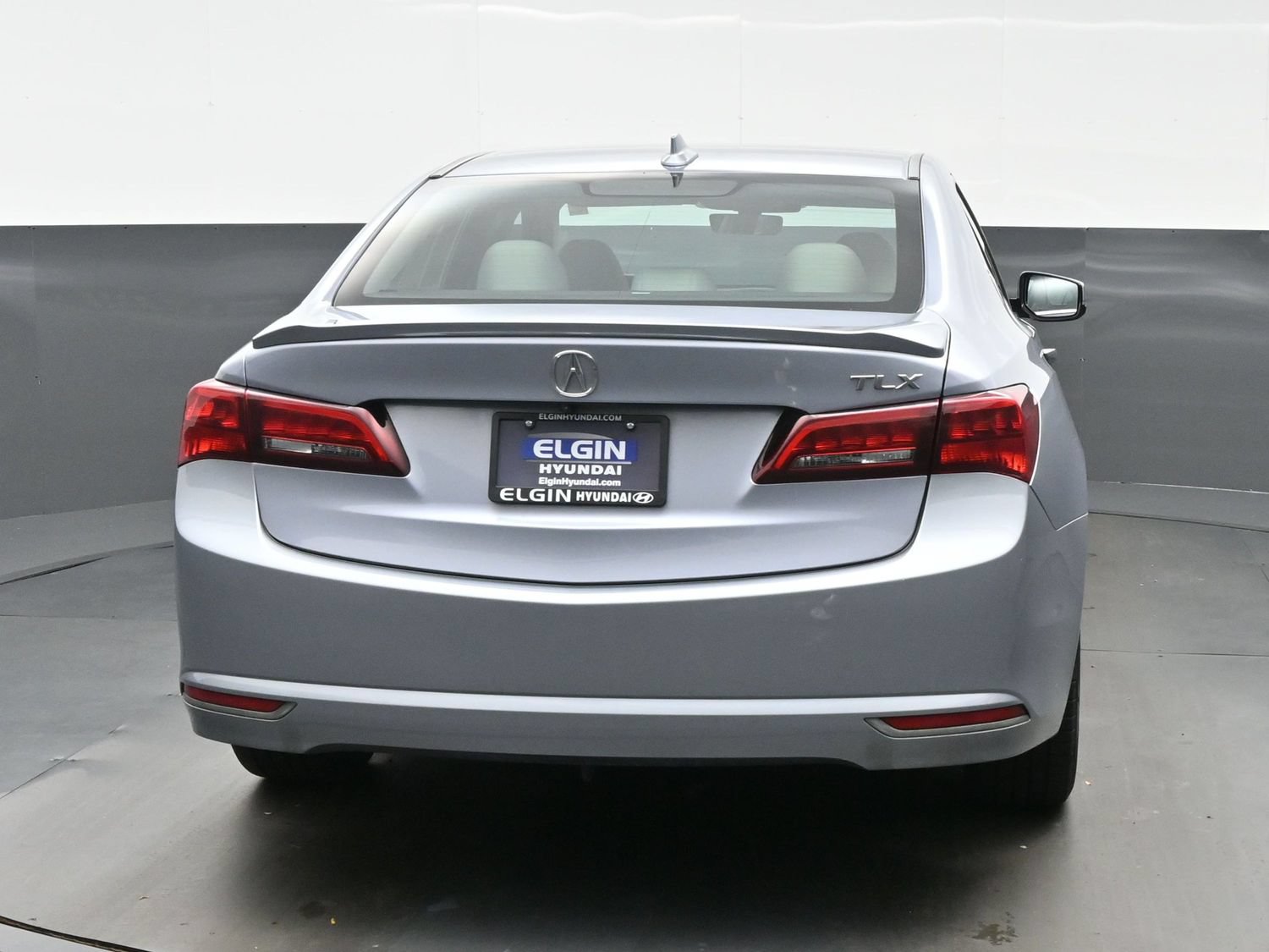 Used 2015 Acura TLX w/ Technology Package FWD image 5