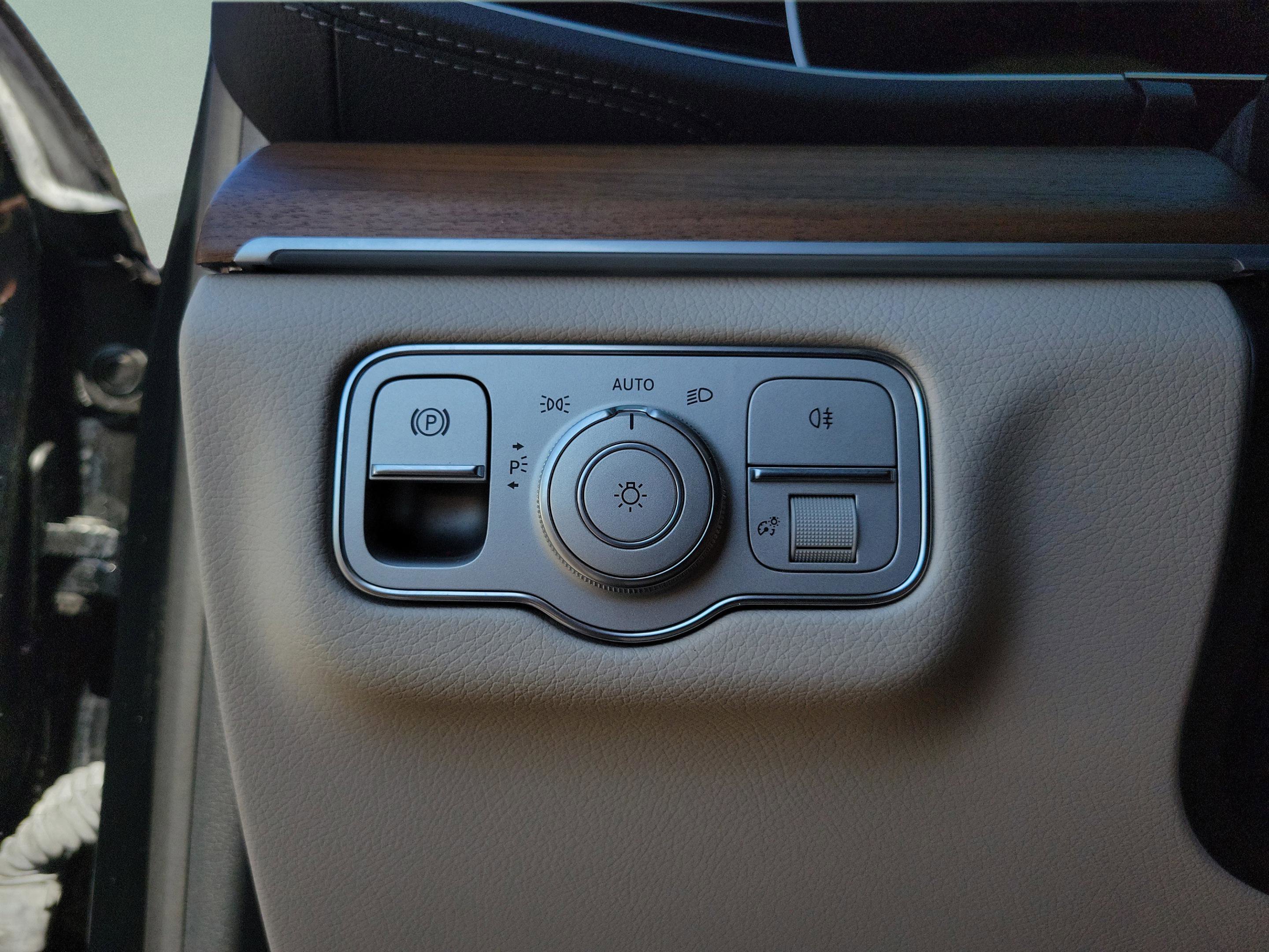 Certified 2022 Mercedes-Benz GLS 450 4MATIC image 28