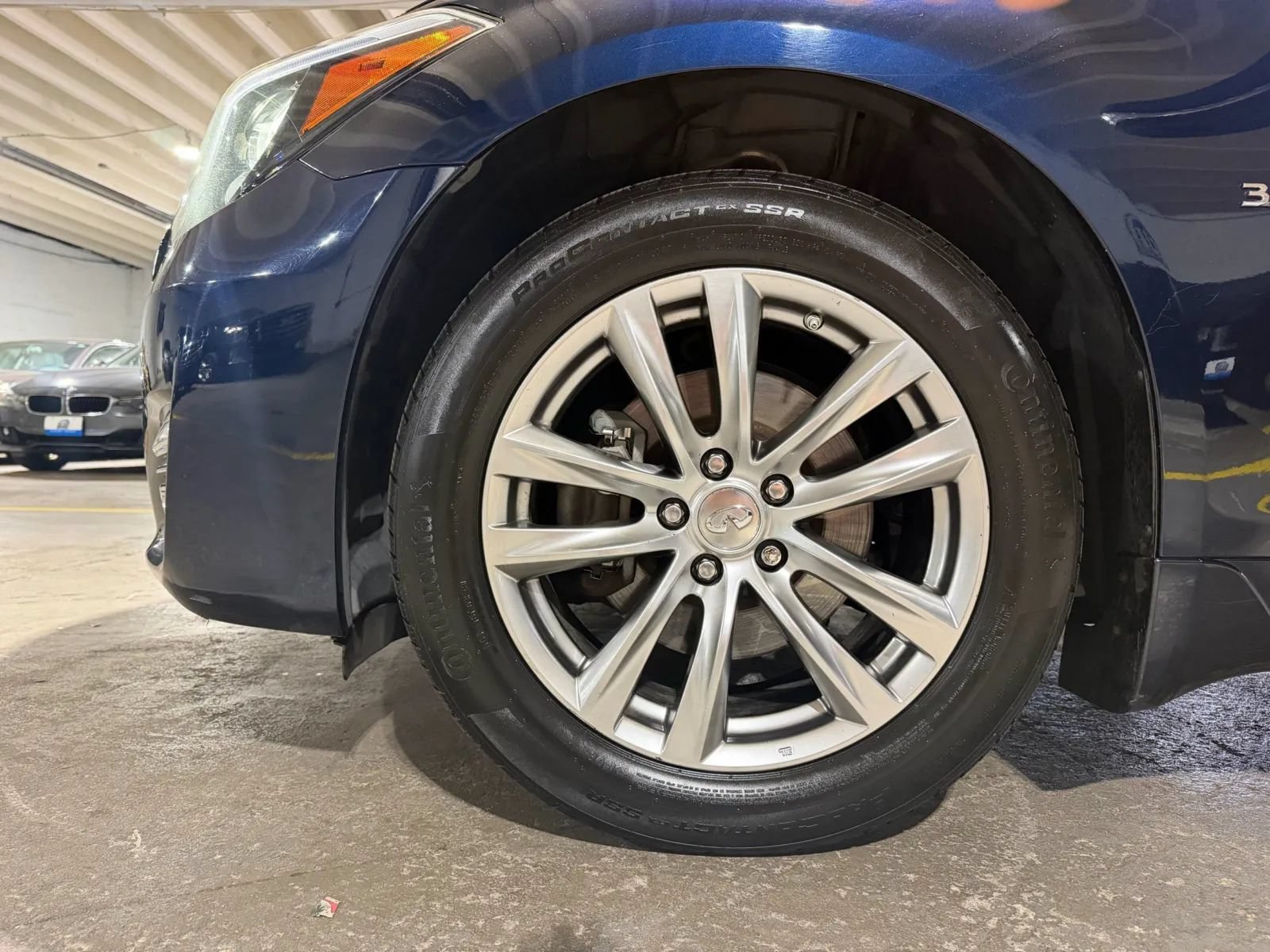 Used 2015 INFINITI Q70 3.7 AWD/4WD image 19