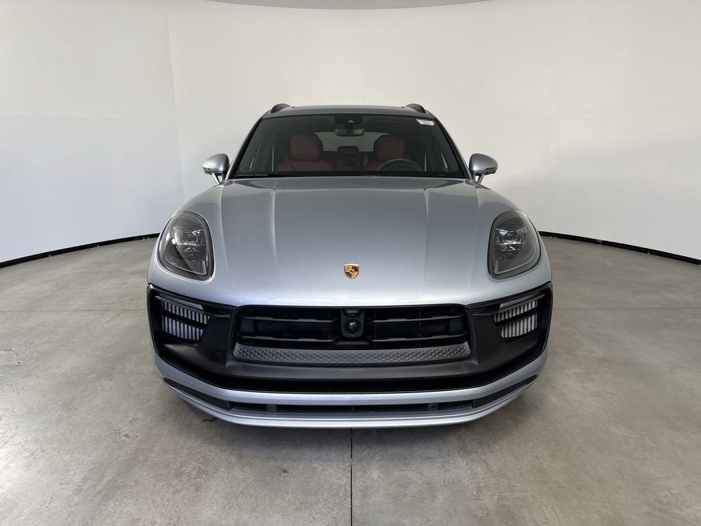 Certified 2026 Porsche Macan GTS AWD/4WD image 10