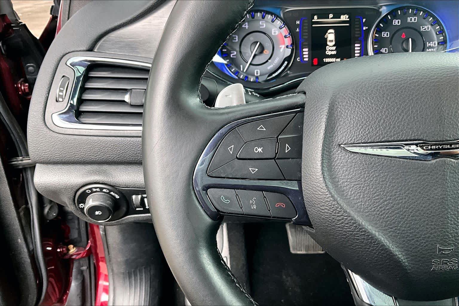 Used 2015 Chrysler 200 S FWD image 23