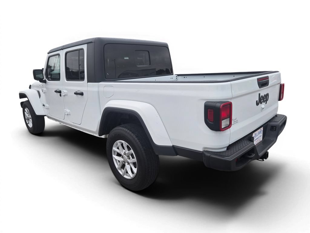 Used 2023 Jeep Gladiator Sport AWD/4WD image 3