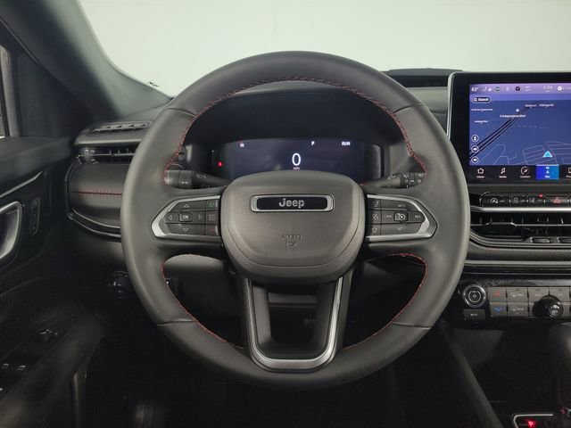 Used 2025 Jeep Compass Trailhawk w/ Trailhawk Elite Group image 20