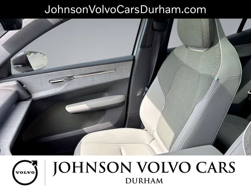 New 2025 Volvo EX30 Plus w/ Protection Package Premier AWD/4WD image 25
