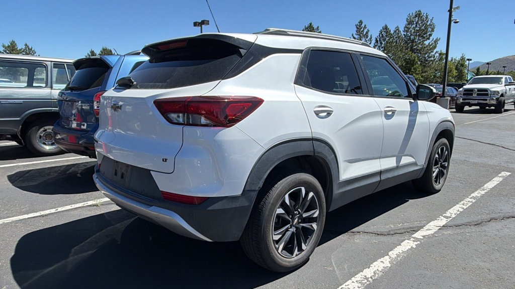 Used 2021 Chevrolet TrailBlazer LT AWD/4WD image 2