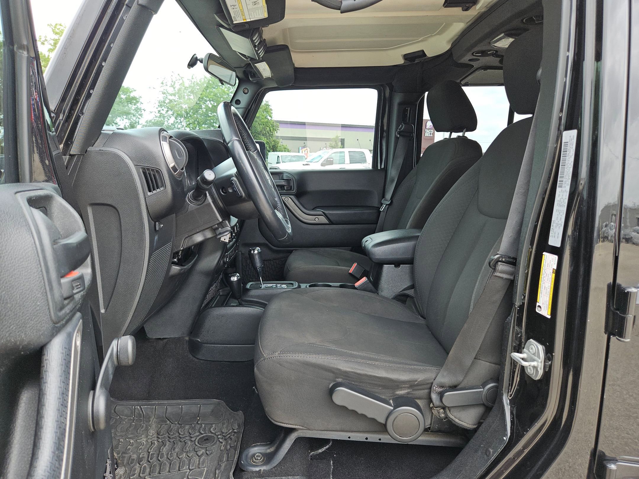 Used 2017 Jeep Wrangler Unlimited Sport w/ Connectivity Group AWD/4WD image 9