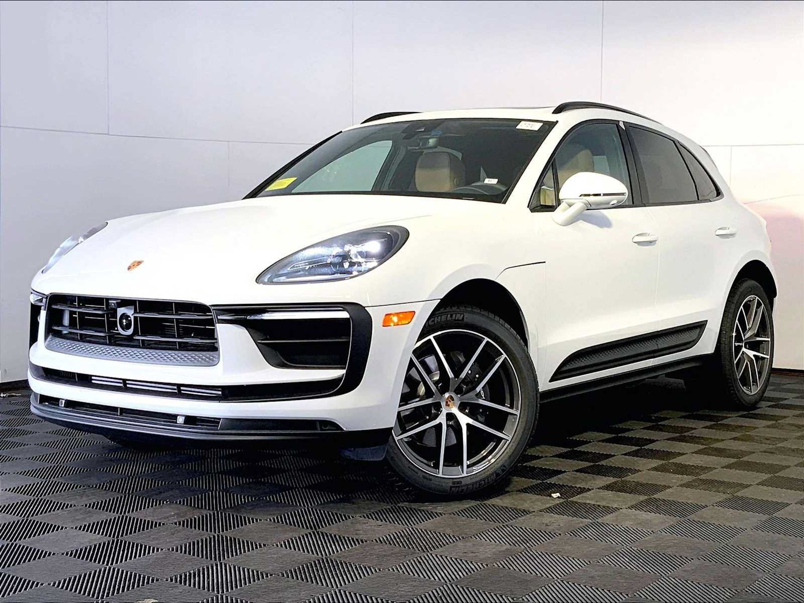 New 2026 Porsche Macan AWD/4WD image 1