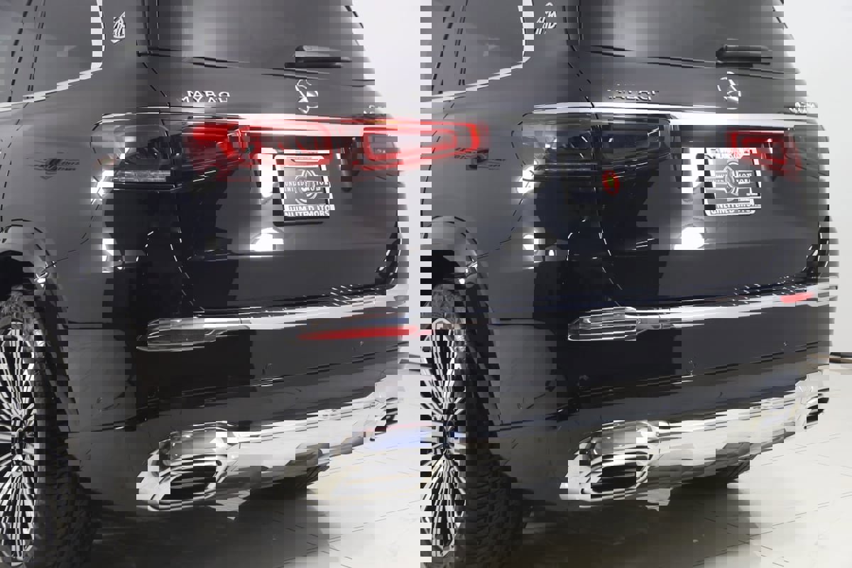 Used 2022 Mercedes-Benz Maybach GLS 600 4MATIC image 37