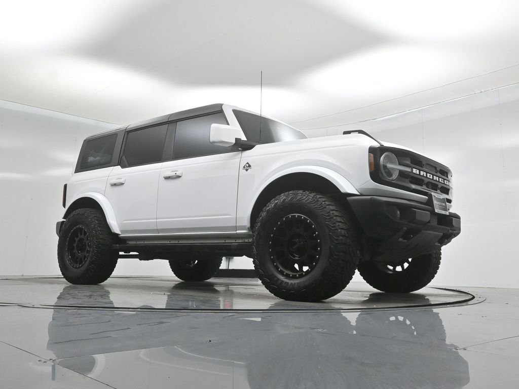 Used 2021 Ford Bronco Outer Banks AWD/4WD image 3