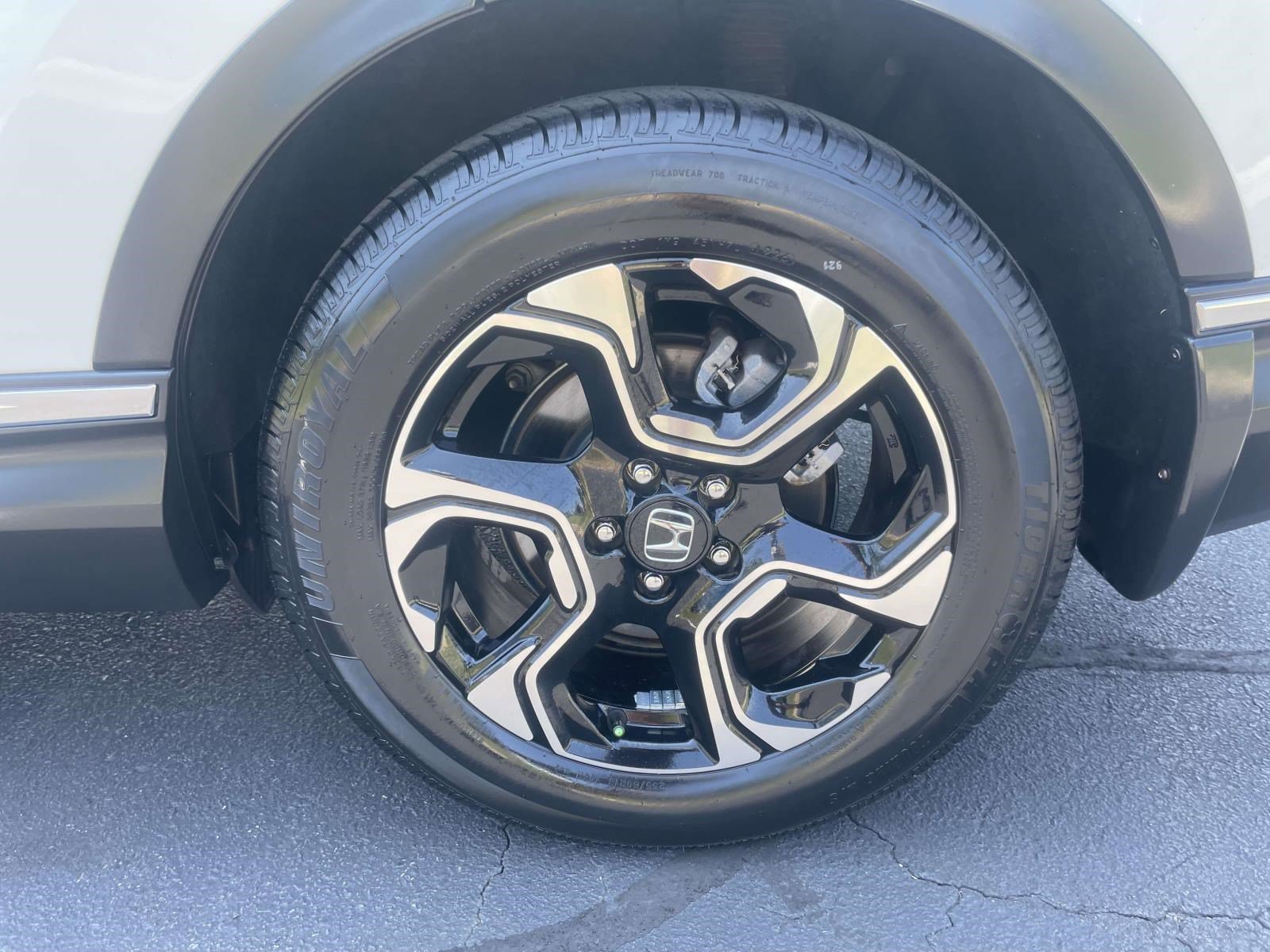 Used 2018 Honda CR-V Touring image 7