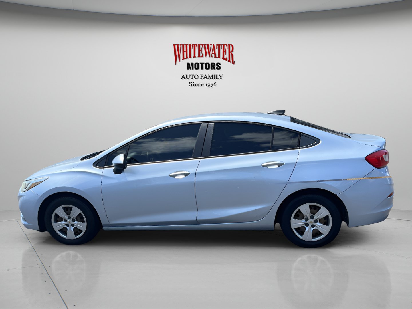 Used 2017 Chevrolet Cruze LS FWD image 8