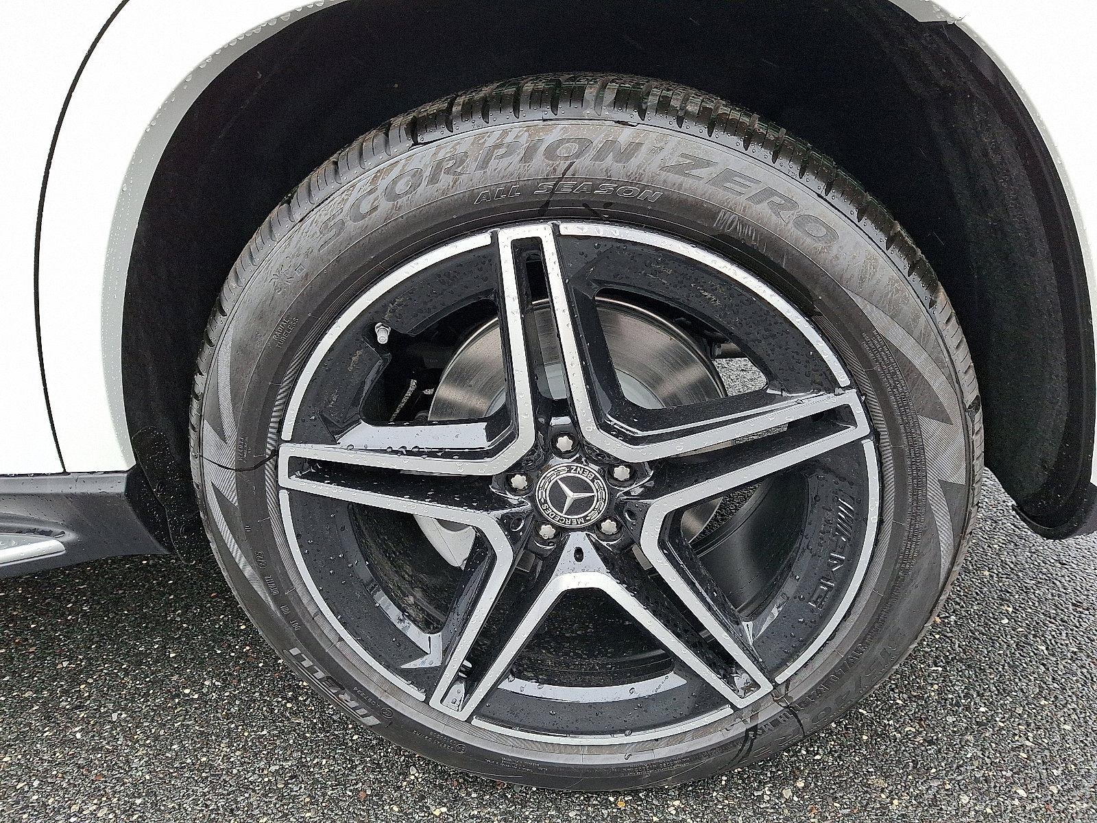 New 2026 Mercedes-Benz GLS 450 4MATIC image 5