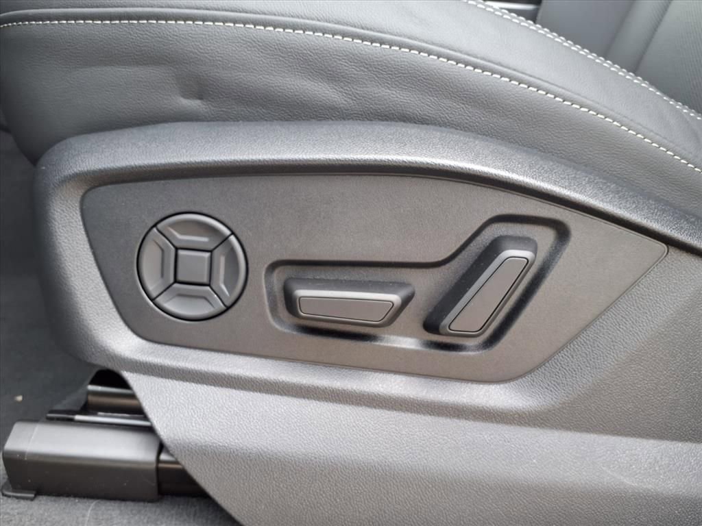 New 2026 Audi Q8 Premium Plus AWD/4WD image 9