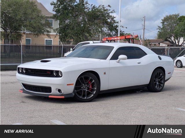 Used 2022 Dodge Challenger R/T Scat Pack RWD image 1