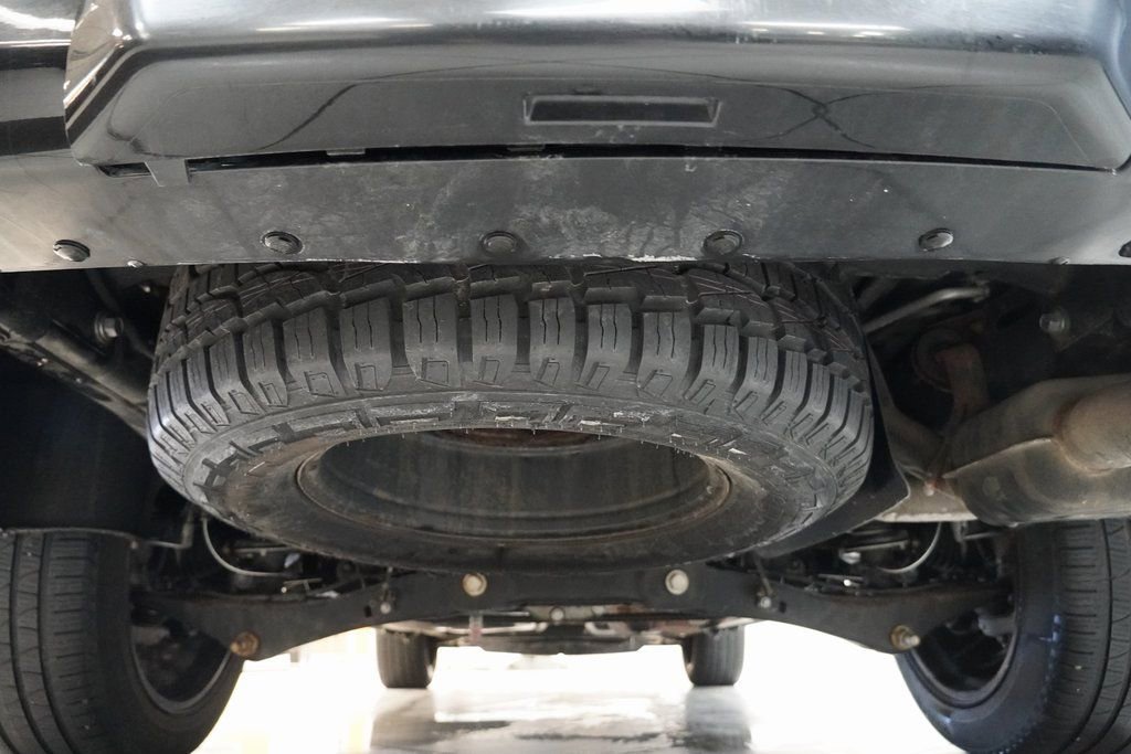 Used 2021 Lincoln Navigator L Black Label w/ Cargo Convenience Package image 12