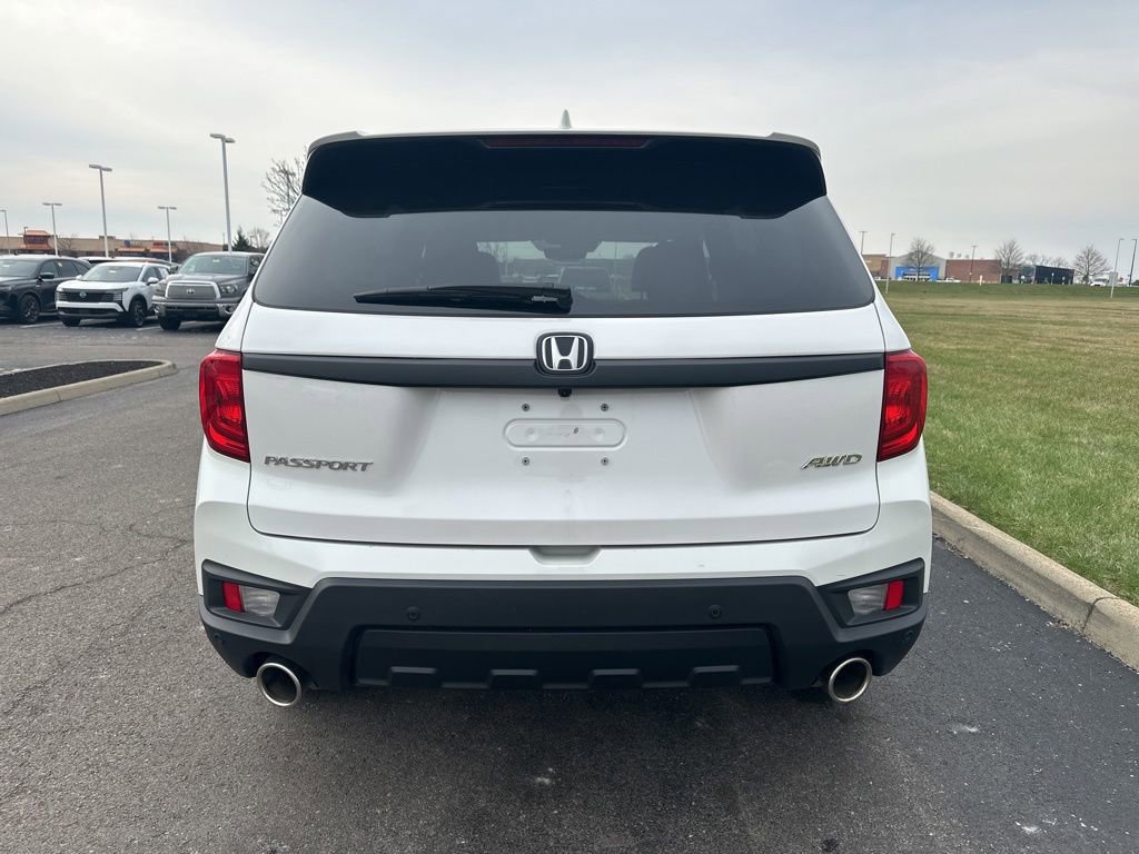 Used 2023 Honda Passport EX-L image 9