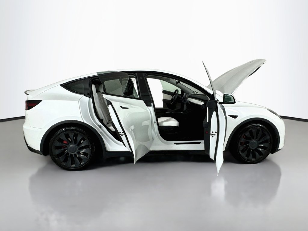 Used 2022 Tesla Model Y Performance AWD/4WD image 31